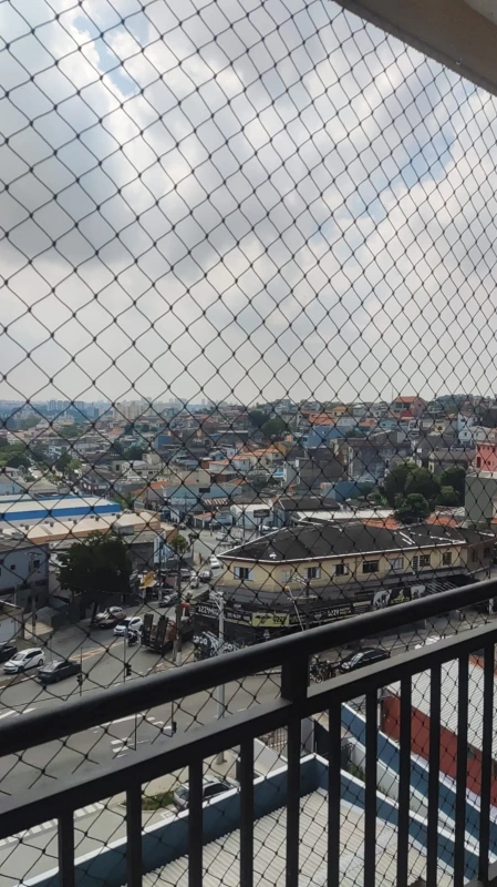 Instalação de tela de proteção para gatos