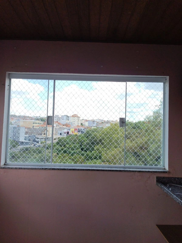 Rede para janela removível no Litoral Paulista