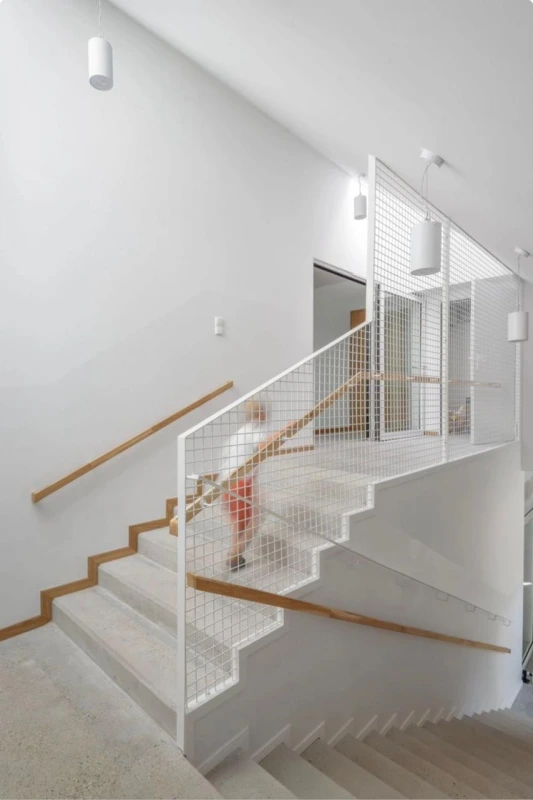 Redes de proteção para escadas no Litoral Paulista