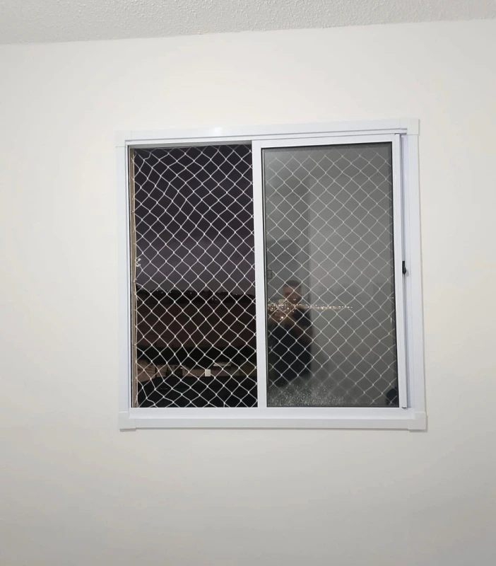 Tela para janela removível