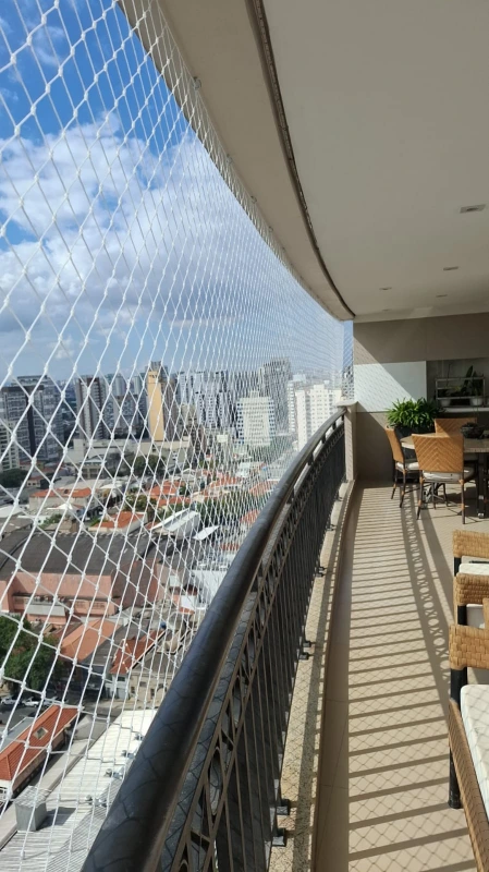Tela de proteção para sacada