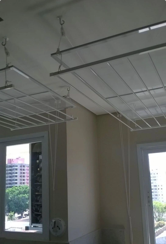Varal suspenso para apartamento
