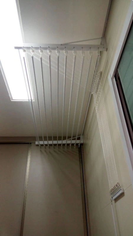 Varal de teto pequeno